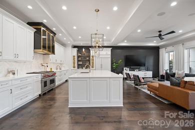 Designed by Kathryn Lilly Interiors, this light-filled - photo 5