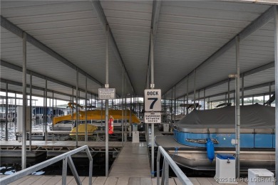 Gorgeous panoramic views, large custom Screened in deck designs