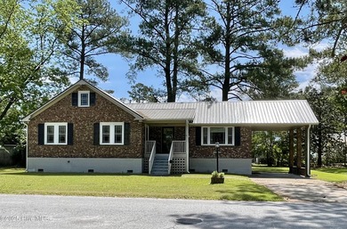 Pungo River - Beaufort County Home For Sale in Belhaven North Carolina