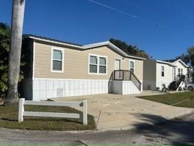 Silver Lake, a professionally managed, well-maintained - photo 1
