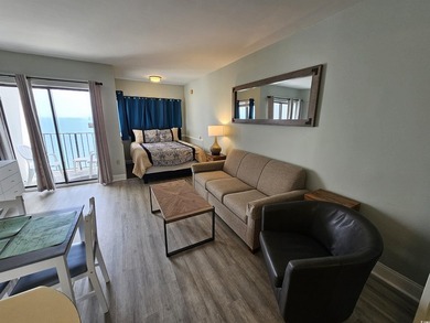 Amazing direct oceanfront studio condo with full kitchen in the - photo 6