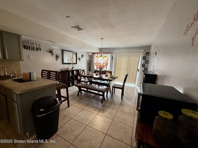 House being sold 'as is'. Current monthly rent: 3,460. Both - photo 7