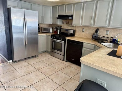 House being sold 'as is'. Current monthly rent: 3,460. Both - photo 9