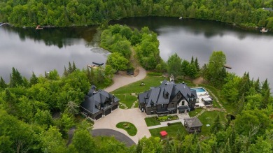 Lake Home For Sale in Saint-Adolphe-d'Howard, 