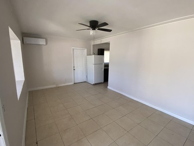 Dont miss out on this amazing deal! Move in ready, just needs a - photo 1