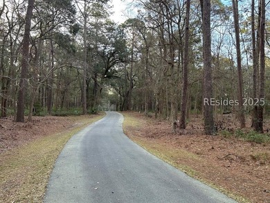 Discover this exceptional vacant lot, perfectly situated among - photo 6