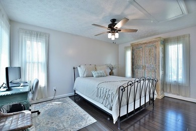 Welcome to your dream Lake Harding waterfront home-where - photo 16