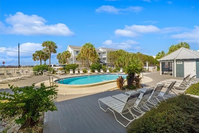 Enjoy Gulf views and unbeatable beach access from this - photo 4