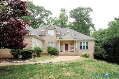 Welcome to this exquisite property located in the desirable - photo 2