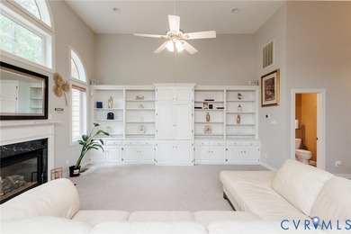 Welcome to this exquisite property located in the desirable - photo 4