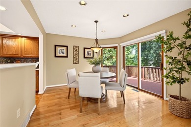 Welcome to 15 Foxborough Lane! This beautifully maintained - photo 17