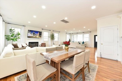 Introducing a meticulously renovated and fully remodeled luxury - photo 17