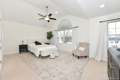 Introducing a meticulously renovated and fully remodeled luxury - photo 23