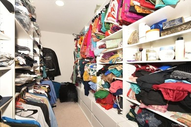Introducing a meticulously renovated and fully remodeled luxury - photo 26