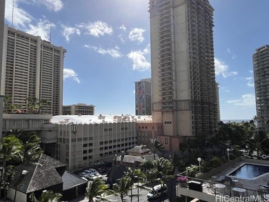 Desirable Diamond Head & ocean view unit also come with one - photo 1