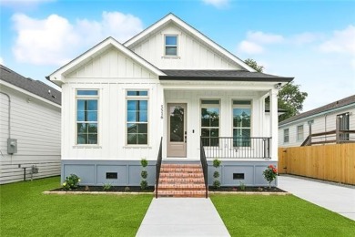 Lake Home For Sale in New Orleans, Louisiana