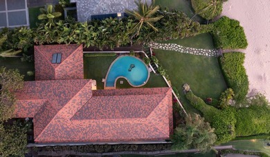 Hawaiiana meets contemporary design with this exceptional estate - photo 2