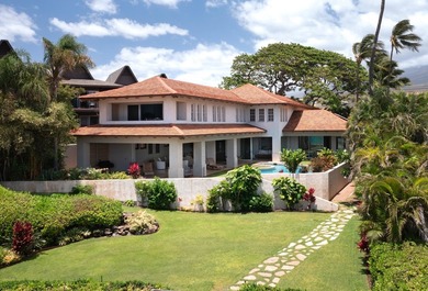 Hawaiiana meets contemporary design with this exceptional estate - photo 8