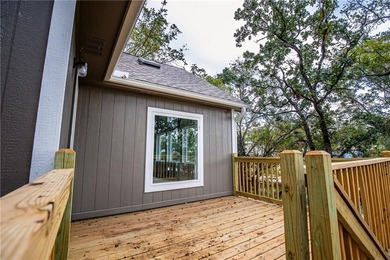 Wake up to stunning lake views and unwind in this quiet no wake - photo 9