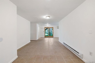Welcome to this ranch-style home in Liberty City, located in the - photo 5