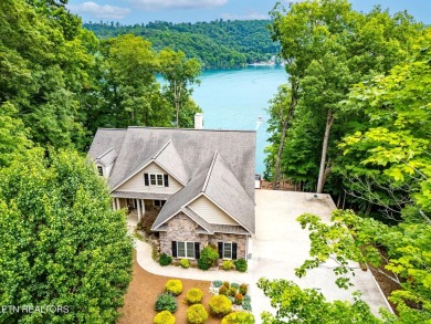 Lake Home For Sale in Jacksboro, Tennessee