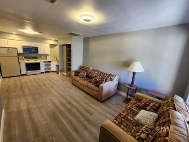 Lake Condo For Sale in Greenehaven, Arizona