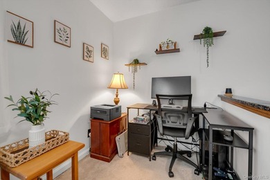 Welcome to Hyde Park in the heart of Kew Gardens Hills! This - photo 3