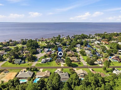 Waterfront living in desirable Polynesian Islands! This - photo 5
