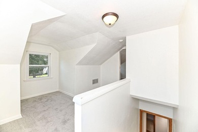 Welcome home to this beautifully updated 3 BDRM, 2-bath - photo 15
