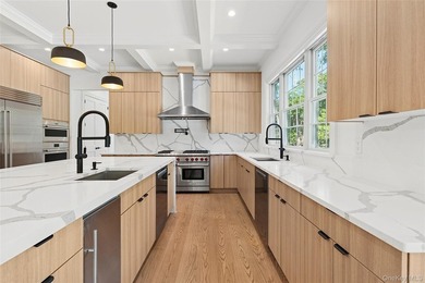 Southold Stunner- New Construction This one's a North Fork - photo 8