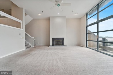 NEW PRICE, EXCELLENT OPPORTUNITY! PARKING AT YOUR DOOR! Welcome - photo 9