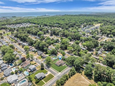 Beautifully updated and move-in ready, this expanded 3-bedroom/2 - photo 31