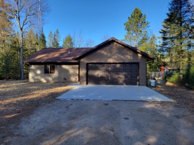 Lake Home Sale Pending in Eagle River, Wisconsin