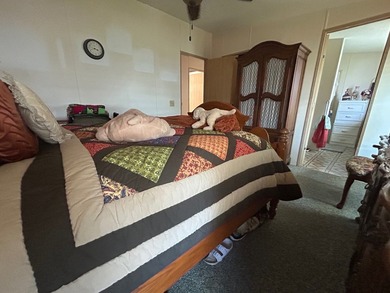 Enjoy this charming 2-bedroom, 2-bathroom home featuring a front - photo 11