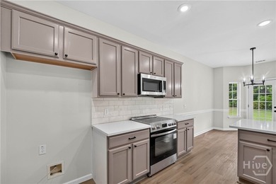 This completely renovated, turn-key four-bedroom, two-bathroom - photo 15