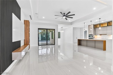 Southern Exposure Luxurious New Pool Home Nestled in the highly - photo 6