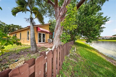 Beautifully remodeled 2-bedroom, 2-bath corner single-family - photo 27