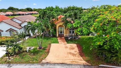 Beautifully remodeled 2-bedroom, 2-bath corner single-family - photo 44