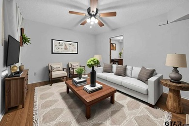 Discover the perfect blend of comfort and space in this - photo 8