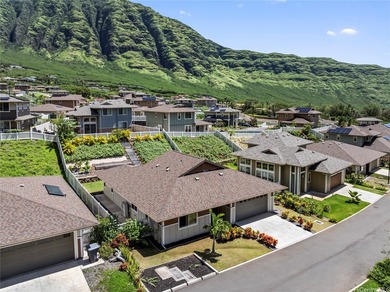 Experience the mana of Makaha Valley as you enter this majestic - photo 1