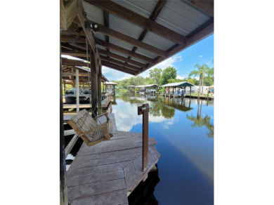 Little Lake George Home For Sale in Welaka Florida