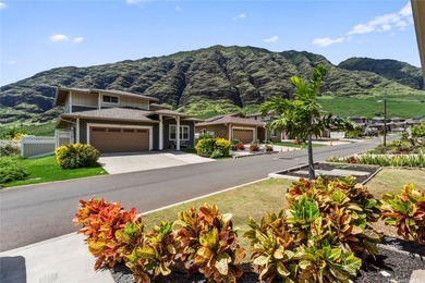 Experience the mana of Makaha Valley as you enter this majestic - photo 3