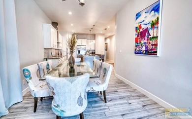 Perfect location on Gulf Blvd featuring 5BR/5BA that was built - photo 5