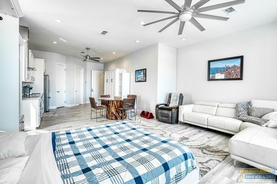 Perfect location on Gulf Blvd featuring 5BR/5BA that was built - photo 8