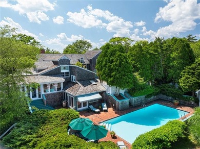 *Twin Ledges* located on historic Ocean Drive, is a charming - photo 3