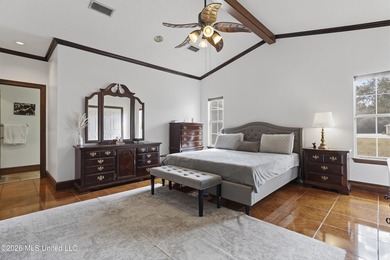 Properties like this with such warmth and character don't come - photo 20