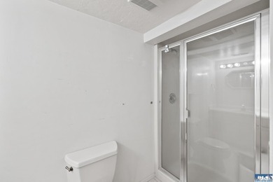 This Classic Cherry Hill home is a delight! Great layout with - photo 24
