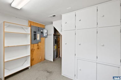 This Classic Cherry Hill home is a delight! Great layout with - photo 28