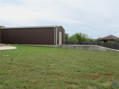 Priced to sell. Don't let this one get away. Beautiful home - photo 31