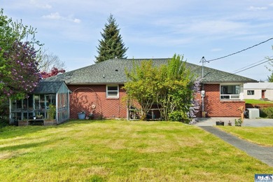 This Classic Cherry Hill home is a delight! Great layout with - photo 37